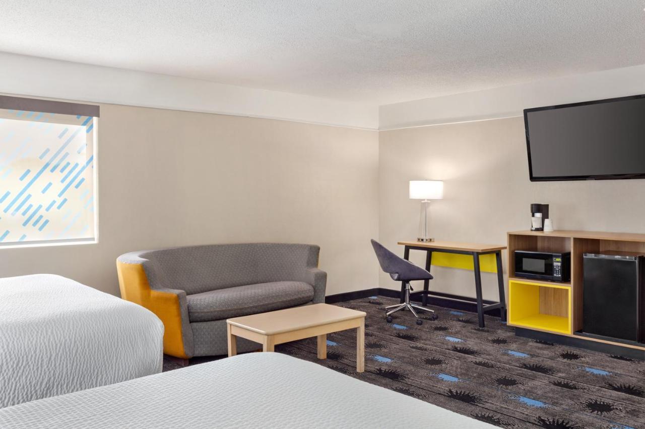 Days Inn By Wyndham Kansas City International Airport Eksteriør billede