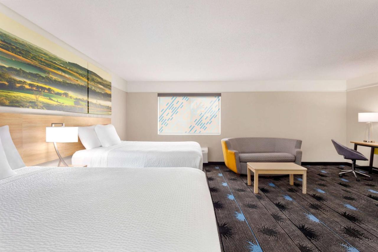Days Inn By Wyndham Kansas City International Airport Eksteriør billede